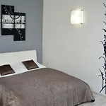 Navratilova Apartments